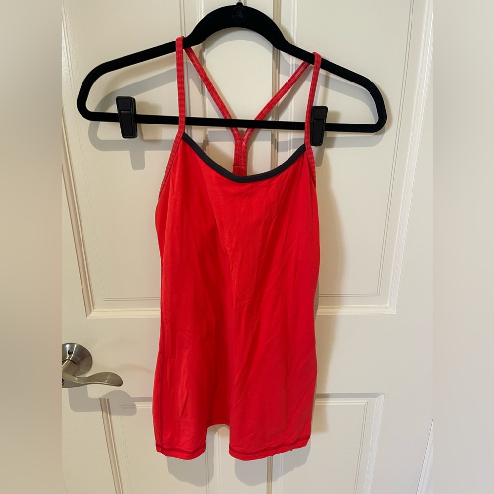Red with navy piping lululemon workout top size 6